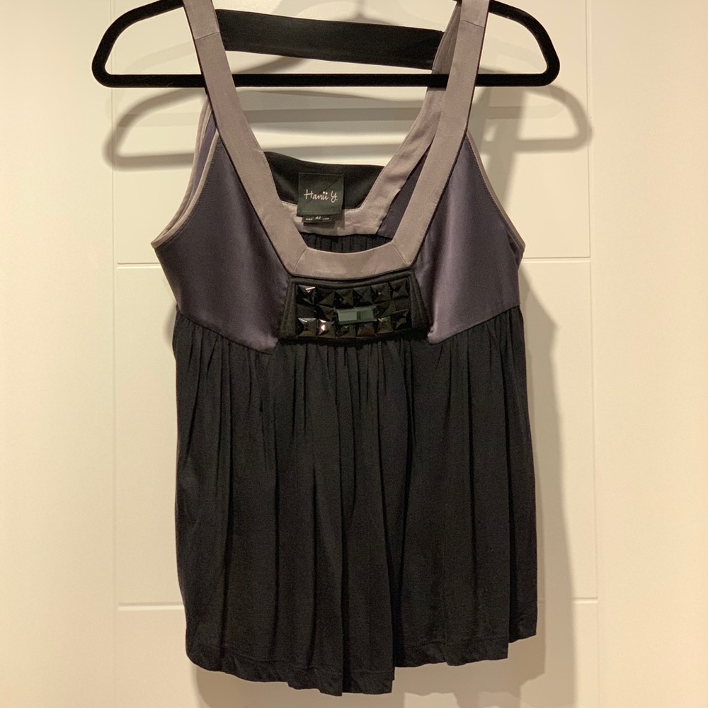 Hanii Y black silk jewel top size 8